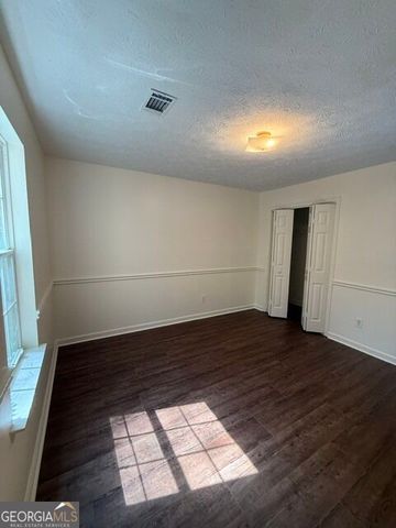 255 Lakeside Drive, Covington, GA 30016