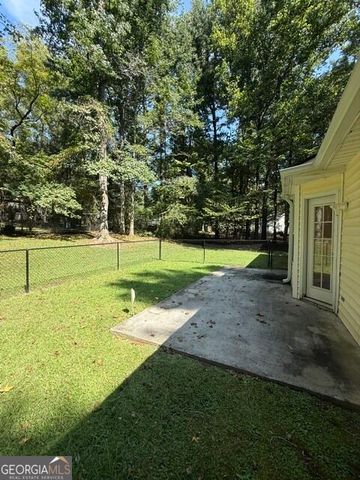 255 Lakeside Drive, Covington, GA 30016