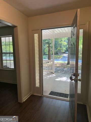 255 Lakeside Drive, Covington, GA 30016
