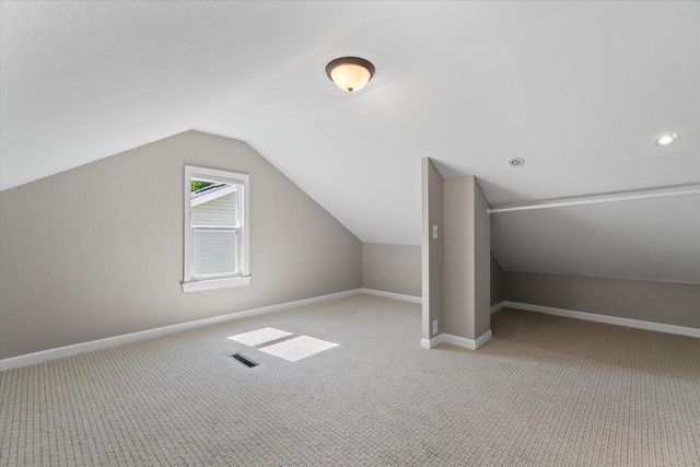 N39W27485 Hillside Grove ROAD, Pewaukee, WI 53072