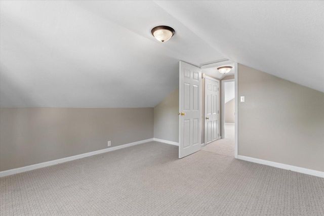 N39W27485 Hillside Grove ROAD, Pewaukee, WI 53072