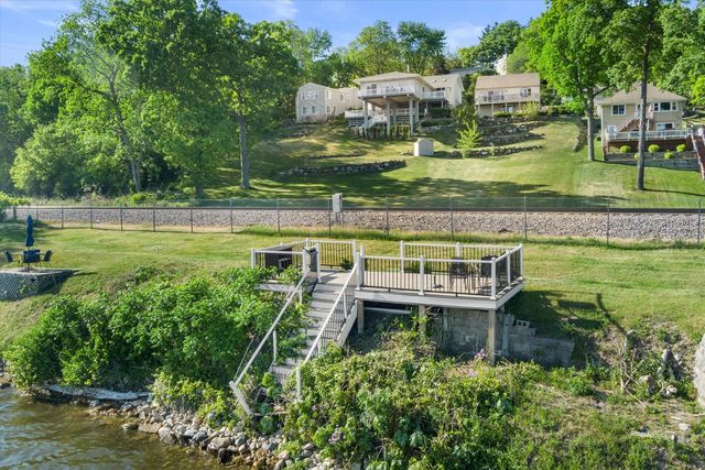 N39W27485 Hillside Grove ROAD, Pewaukee, WI 53072