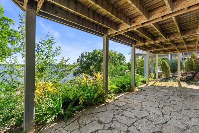 N39W27485 Hillside Grove ROAD, Pewaukee, WI 53072