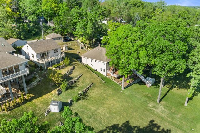 N39W27485 Hillside Grove ROAD, Pewaukee, WI 53072