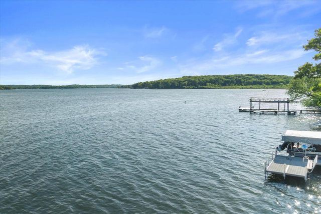 N39W27485 Hillside Grove ROAD, Pewaukee, WI 53072