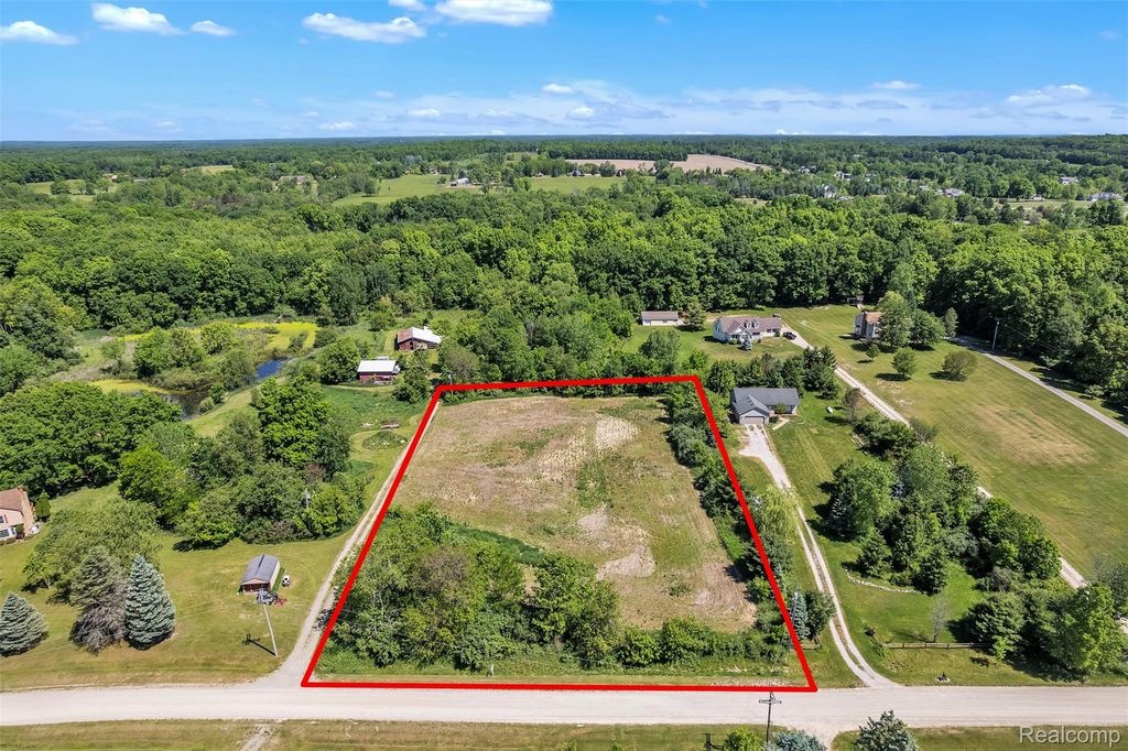 VL-000 Charles Huff Road, Howell, MI 48855