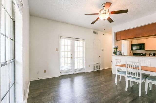 912 W 22nd ST 202, Austin, TX 78705