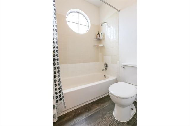 912 W 22nd ST 202, Austin, TX 78705