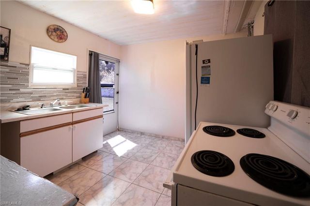1862 Moreno AVE, Fort Myers, FL 33901