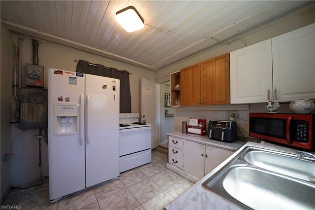 1862 Moreno AVE, Fort Myers, FL 33901