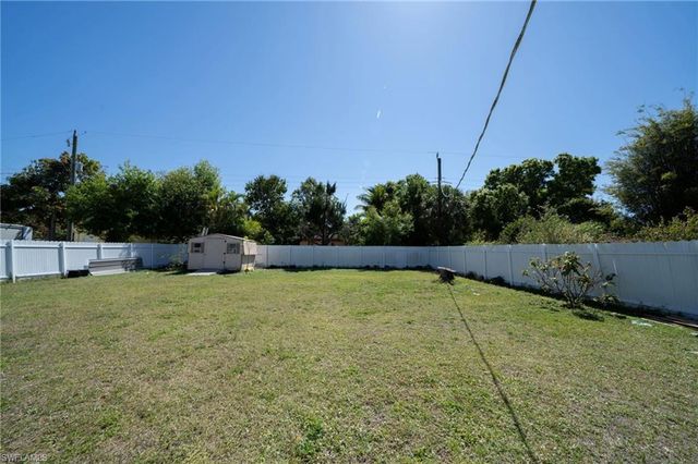 1862 Moreno AVE, Fort Myers, FL 33901