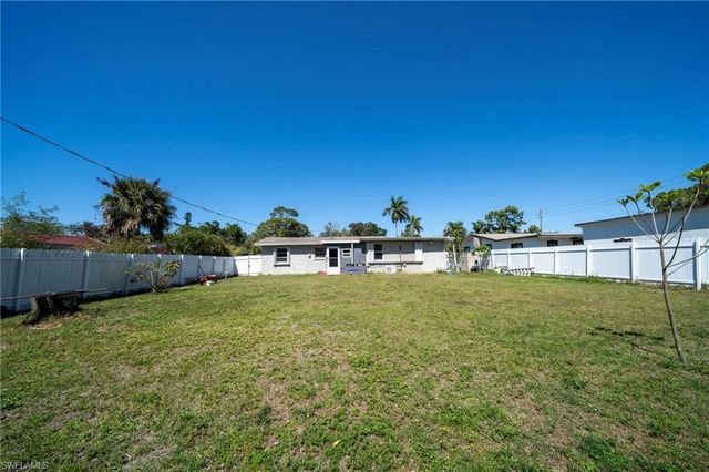 1862 Moreno AVE, Fort Myers, FL 33901
