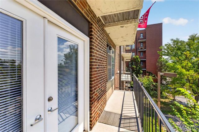 5630 Pershing Avenue 37, St Louis, MO 63112