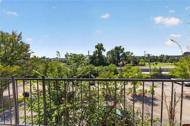 5630 Pershing Avenue 37, St Louis, MO 63112