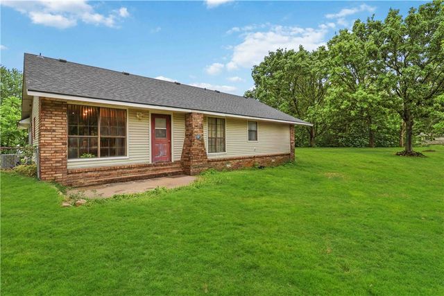 3830 Primrose Lane, Springdale, AR 72764