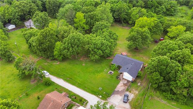 3830 Primrose Lane, Springdale, AR 72764