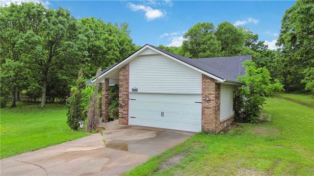 3830 Primrose Lane, Springdale, AR 72764