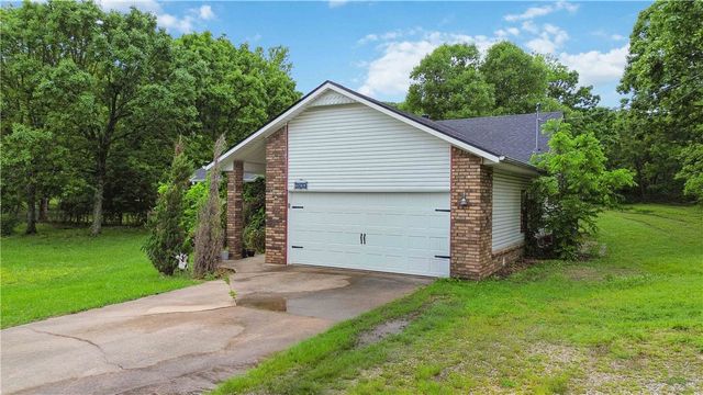 3830 Primrose Lane, Springdale, AR 72764