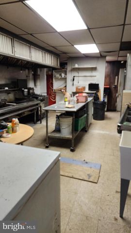 4900 REISTERSTOWN RD, Baltimore, MD 21215