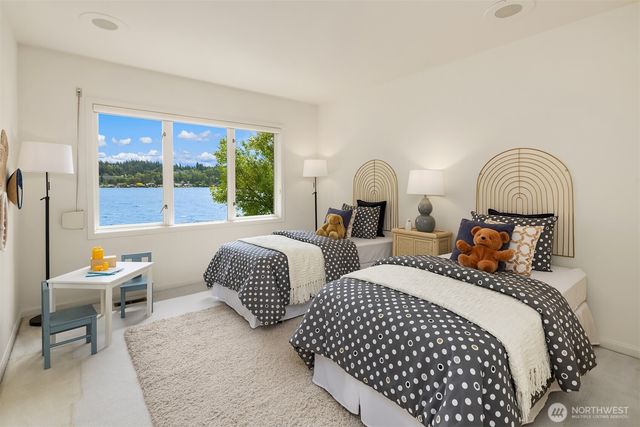 5412 96th Avenue SE, Mercer Island, WA 98040