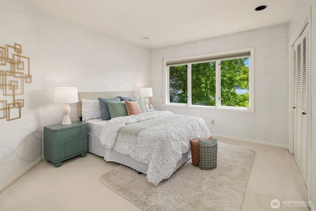 5412 96th Avenue SE, Mercer Island, WA 98040