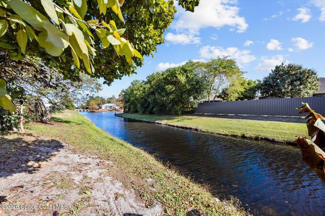 111 SW Ladybug Drive, Port St. Lucie, FL 34953