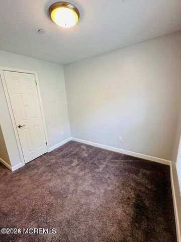 76 Des Moines Court, Tinton Falls, NJ 07712