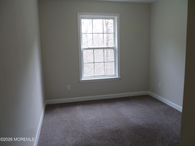 76 Des Moines Court, Tinton Falls, NJ 07712