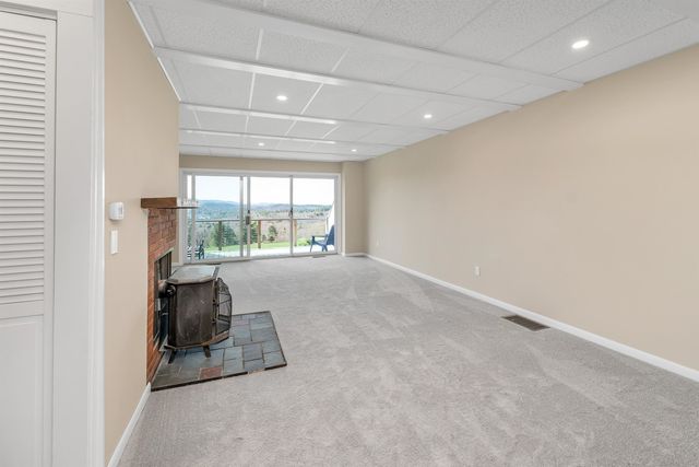 76 Tonset Slope, Sunapee, NH 03782