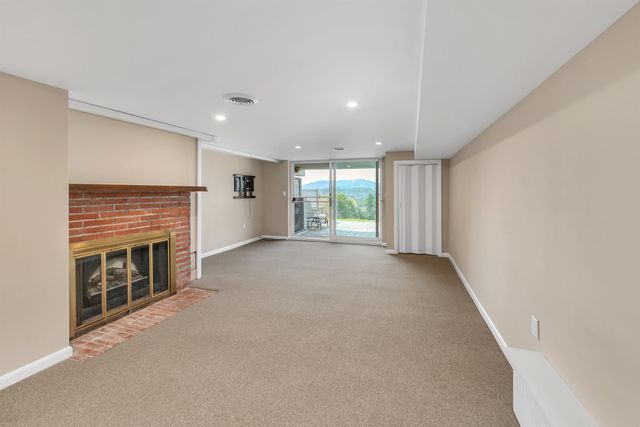 76 Tonset Slope, Sunapee, NH 03782