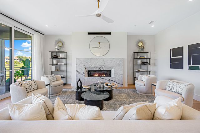340 O Connor Ridge Boulevard 12, Irving, TX 75038