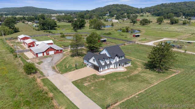 24550 S Meadow Circle Road, Claremore, OK 74019