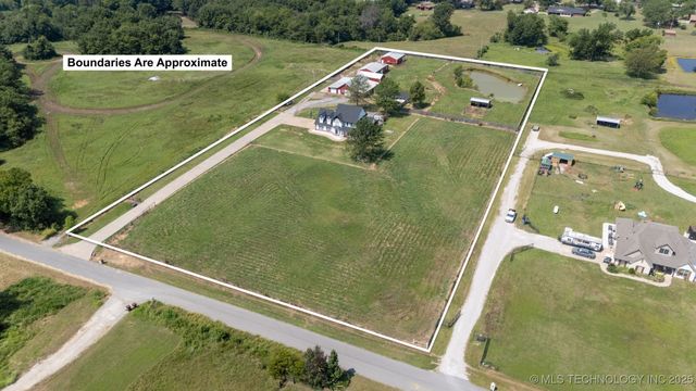 24550 S Meadow Circle Road, Claremore, OK 74019