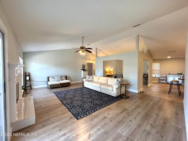 421 CHICOPEE Court, Jacksonville, FL 32259