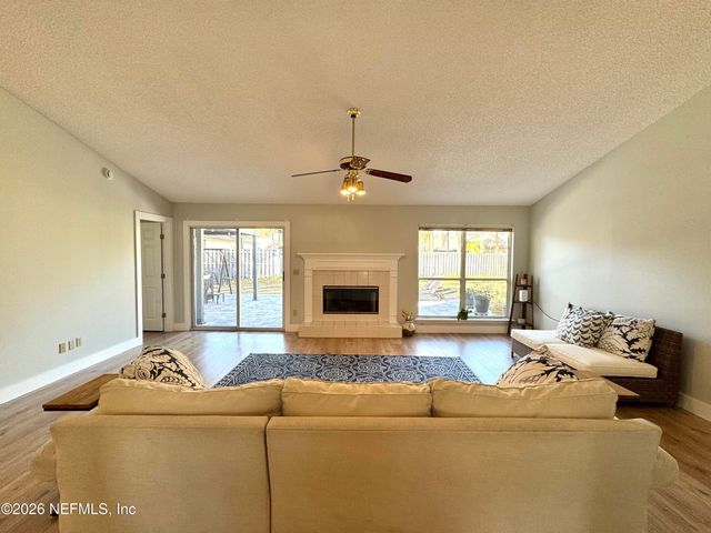 421 CHICOPEE Court, Jacksonville, FL 32259