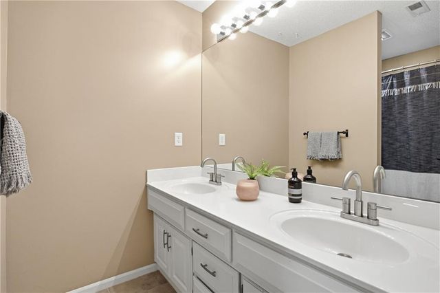 18640 W 116th Street, Olathe, KS 66061