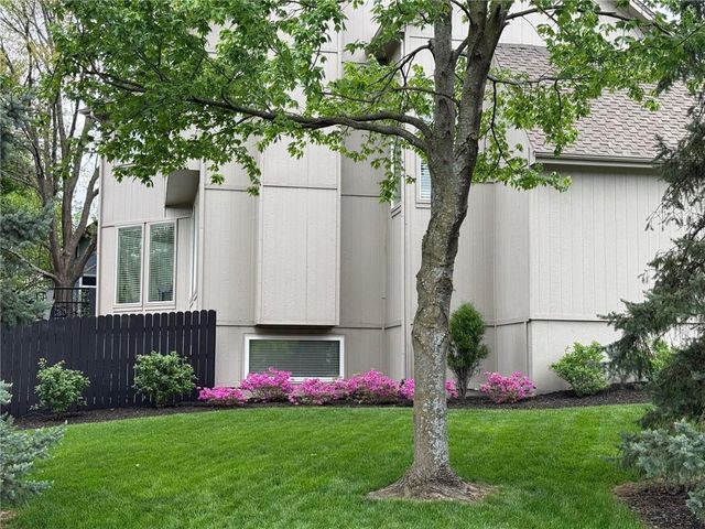 18640 W 116th Street, Olathe, KS 66061