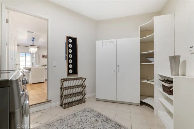 10238 Tunney, Northridge, CA 91324