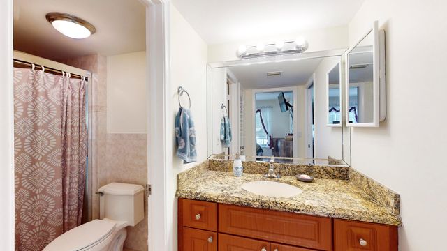 5540 Tamberlane Circle 121, Palm Beach Gardens, FL 33418