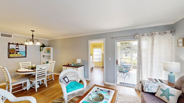 5540 Tamberlane Circle 121, Palm Beach Gardens, FL 33418