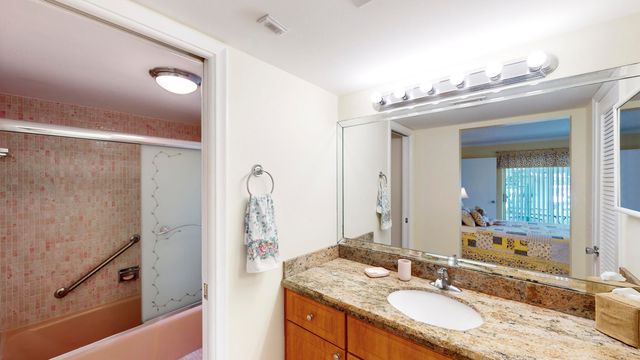 5540 Tamberlane Circle 121, Palm Beach Gardens, FL 33418