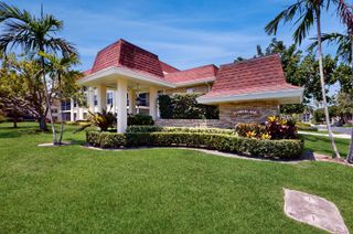 5540 Tamberlane Circle 121, Palm Beach Gardens, FL 33418