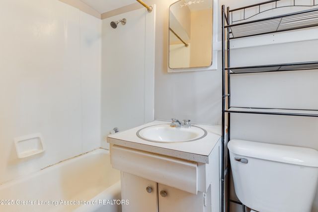 602 N Pennsylvania Avenue, Lansing, MI 48912