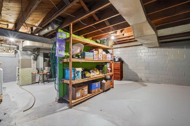 316 E 20th Street S, Newton, IA 50208