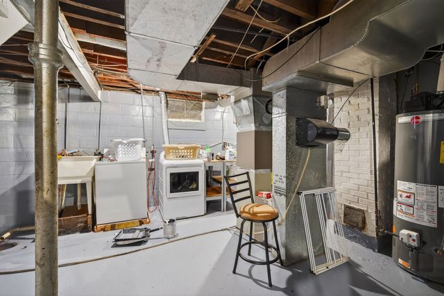 316 E 20th Street S, Newton, IA 50208