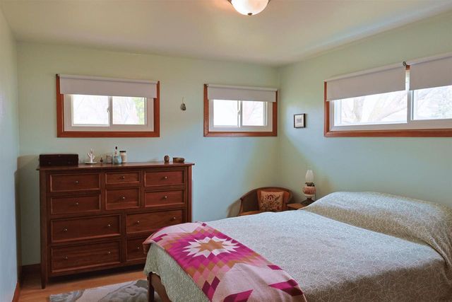 402 Frost Woods Road, Monona, WI 53716
