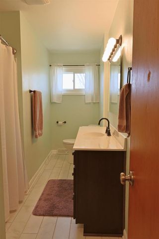 402 Frost Woods Road, Monona, WI 53716