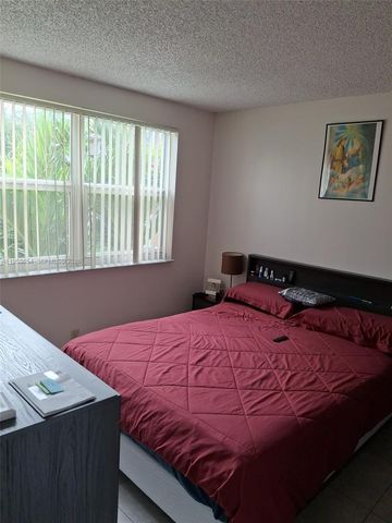 8801 Wiles Rd 208, Coral Springs, FL 33067