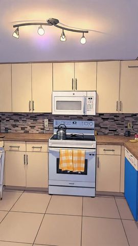 8801 Wiles Rd 208, Coral Springs, FL 33067