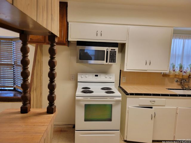 415 W Hart, San Antonio, TX 78214